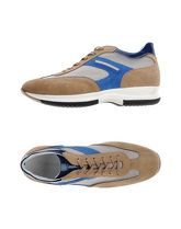 CRISTIANO GUALTIERI Sneakers & Tennis shoes basse uomo