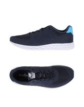 NEW BALANCE Sneakers & Tennis shoes basse uomo