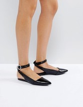 New Look - Scarpe piatte in vernice con cinturino e fibbia decorata alla caviglia - Nero