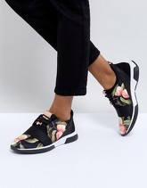 Ted Baker - Cepap - Sneakers con fiori di pesco - Nero