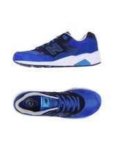 NEW BALANCE Sneakers & Tennis shoes basse uomo