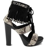 Sandali Richmond -