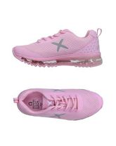 WIZE & OPE Sneakers & Tennis shoes basse donna