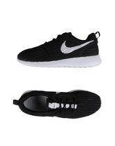 NIKE Sneakers & Tennis shoes basse donna