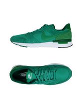 NIKE Sneakers & Tennis shoes basse uomo