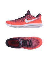 NIKE Sneakers & Tennis shoes basse donna