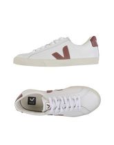 VEJA Sneakers & Tennis shoes basse donna