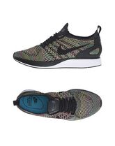 NIKE Sneakers & Tennis shoes basse donna