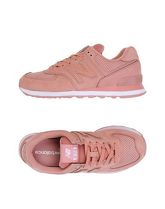 NEW BALANCE Sneakers & Tennis shoes basse donna