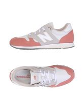 NEW BALANCE Sneakers & Tennis shoes basse donna