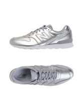 NEW BALANCE Sneakers & Tennis shoes basse donna