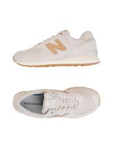 NEW BALANCE Sneakers & Tennis shoes basse donna