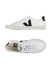 VEJA Sneakers & Tennis shoes basse donna