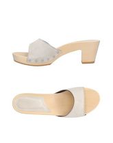 VICINI TAPEET Mules & Zoccoli donna