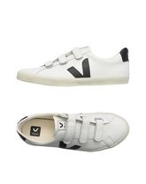 VEJA Sneakers & Tennis shoes basse uomo