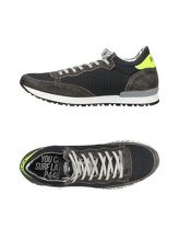 P448 Sneakers & Tennis shoes basse uomo