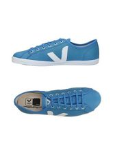 VEJA Sneakers & Tennis shoes basse uomo