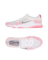 NIKE Sneakers & Tennis shoes basse donna