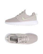 NIKE Sneakers & Tennis shoes basse donna