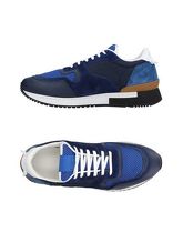 GIVENCHY Sneakers & Tennis shoes basse uomo