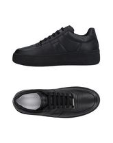 MAISON MARGIELA Sneakers & Tennis shoes basse uomo