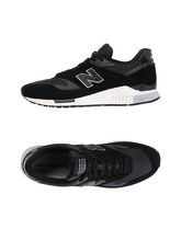 NEW BALANCE Sneakers & Tennis shoes basse uomo