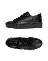 PIERRE DARRÉ Sneakers & Tennis shoes basse uomo