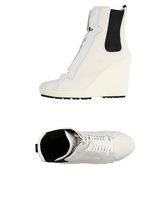 HOGAN Sneakers & Tennis shoes alte donna