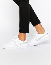 Nike - Court Royale - Scarpe da ginnastica bianche e argento - Bianco