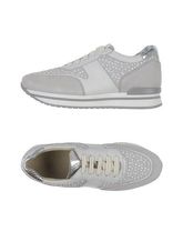 JANET SPORT Sneakers & Tennis shoes basse donna