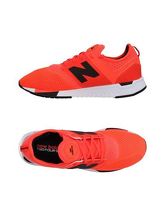 NEW BALANCE Sneakers & Tennis shoes basse uomo