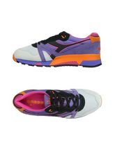 DIADORA Sneakers & Tennis shoes basse uomo