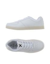 WIZE & OPE Sneakers & Tennis shoes basse uomo