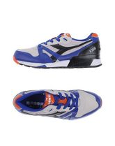 DIADORA Sneakers & Tennis shoes basse uomo