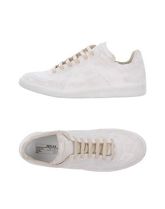 MAISON MARGIELA Sneakers & Tennis shoes basse uomo