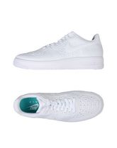 NIKE Sneakers & Tennis shoes basse uomo