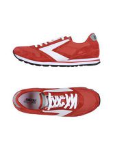 BROOKS Sneakers & Tennis shoes basse uomo
