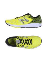 NEW BALANCE Sneakers & Tennis shoes basse uomo