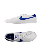 NIKE Sneakers & Tennis shoes basse uomo