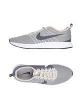 NIKE Sneakers & Tennis shoes basse donna