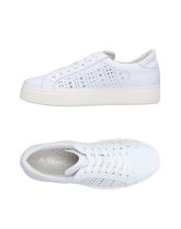 ANDREA MORELLI Sneakers & Tennis shoes basse donna