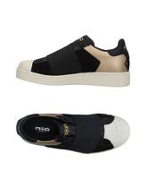 MOA MASTER OF ARTS Sneakers & Tennis shoes basse donna