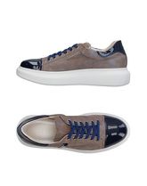 CESARE P. Sneakers & Tennis shoes basse donna