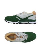 DIADORA Sneakers & Tennis shoes basse uomo