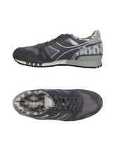 DIADORA Sneakers & Tennis shoes basse uomo