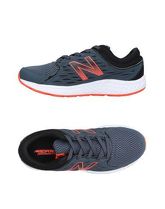 NEW BALANCE Sneakers & Tennis shoes basse uomo