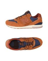 NEW BALANCE Sneakers & Tennis shoes basse uomo