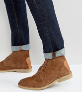 ASOS - Desert boots a pianta larga scamosciati color cuoio con dettagli in pelle - Cuoio