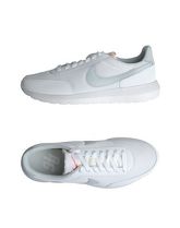 NIKE Sneakers & Tennis shoes basse donna