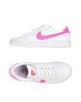 NIKE Sneakers & Tennis shoes basse donna